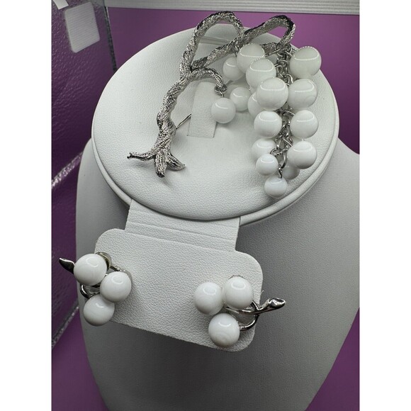 Tree Pin Brooch w/ Clip On Earrings Set Silver Heavy Beads Estate Find Unmarked - Picture 7 of 9